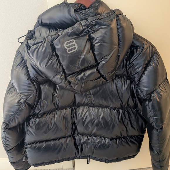 Aritzia superpuff shorty - Picture 2 of 6